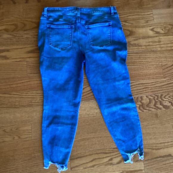Maurice’s High-rise Blue Jean Size XL Short - Picture 2 of 5